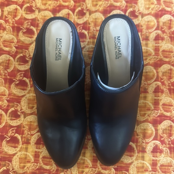 Michael Kors Shoes Closed Toe heel Size 7.5M - Picture 8 of 15